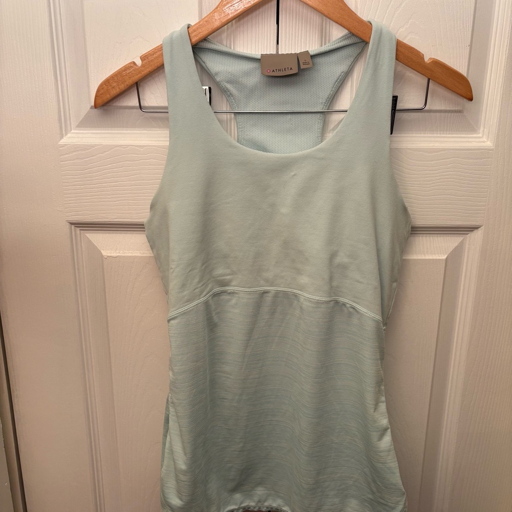 Athleta Mint Green Racerback Top, Size Small